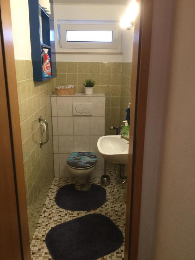 Ferienwohnung Schwarz Sersheim Esterno foto