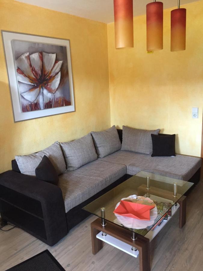 Ferienwohnung Schwarz Sersheim Esterno foto