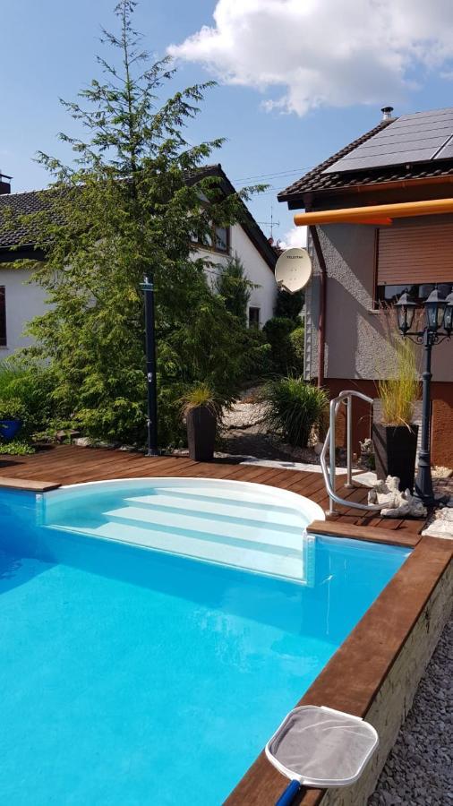 Ferienwohnung Schwarz Sersheim Esterno foto