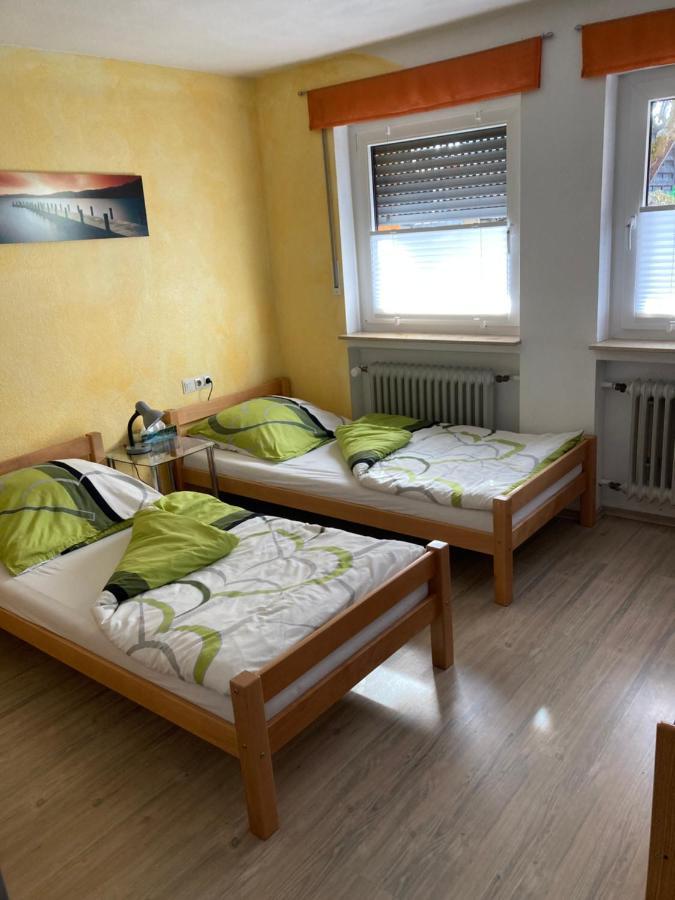 Ferienwohnung Schwarz Sersheim Esterno foto